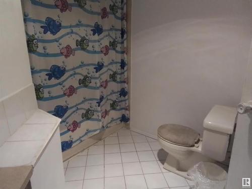 7116 187A Street, Edmonton, AB -  Photo Showing Bathroom