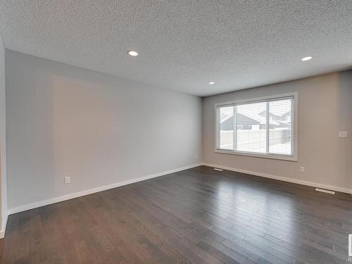 5442 Crabapple Loop, Edmonton, AB - Indoor Photo Showing Other Room