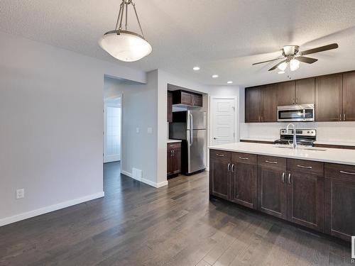 5442 Crabapple Loop, Edmonton, AB - Indoor Photo Showing Kitchen