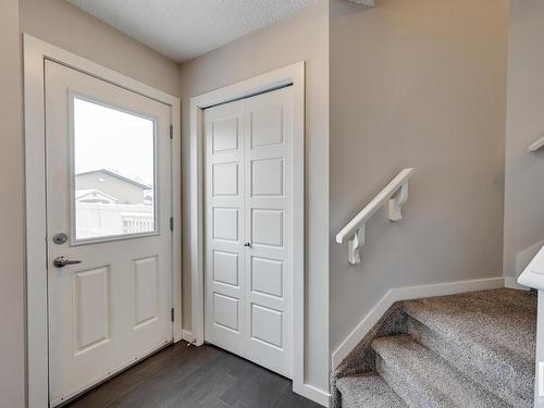 5442 Crabapple Loop, Edmonton, AB - Indoor Photo Showing Other Room