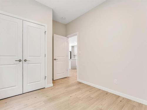 2118 Muckleplum Crescent, Edmonton, AB - Indoor Photo Showing Other Room