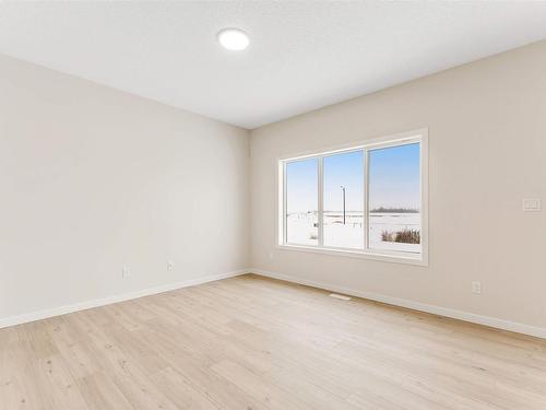 2118 Muckleplum Crescent, Edmonton, AB - Indoor Photo Showing Other Room