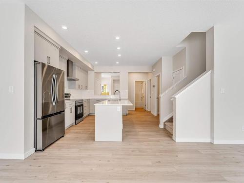 2118 Muckleplum Crescent, Edmonton, AB - Indoor Photo Showing Kitchen With Stainless Steel Kitchen With Upgraded Kitchen