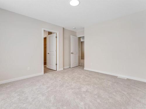 2118 Muckleplum Crescent, Edmonton, AB - Indoor Photo Showing Other Room