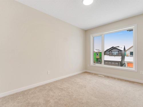 2118 Muckleplum Crescent, Edmonton, AB - Indoor Photo Showing Other Room