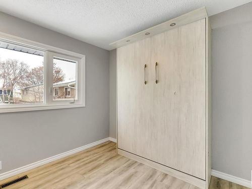 8429 Mill Woods Road, Edmonton, AB - Indoor Photo Showing Other Room