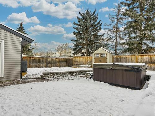 8429 Mill Woods Road, Edmonton, AB - Outdoor