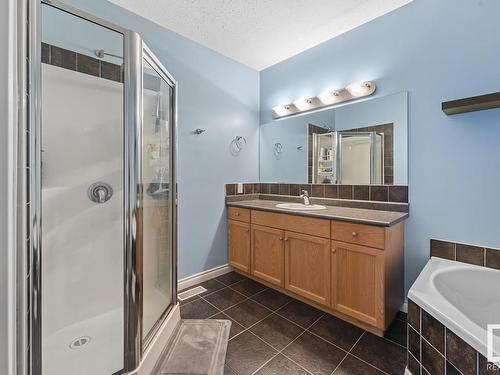 109 801 11 Street, Cold Lake, AB - Indoor Photo Showing Bathroom