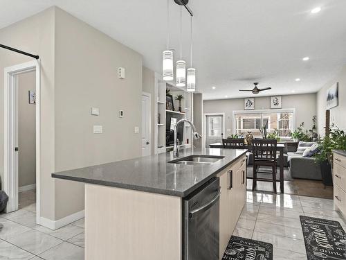 36 2803 14 Avenue, Edmonton, AB - Indoor Photo Showing Kitchen With Double Sink With Upgraded Kitchen