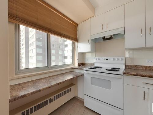 603 12207 Jasper Avenue, Edmonton, AB - Indoor Photo Showing Kitchen