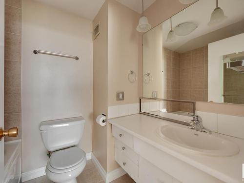 603 12207 Jasper Avenue, Edmonton, AB - Indoor Photo Showing Bathroom