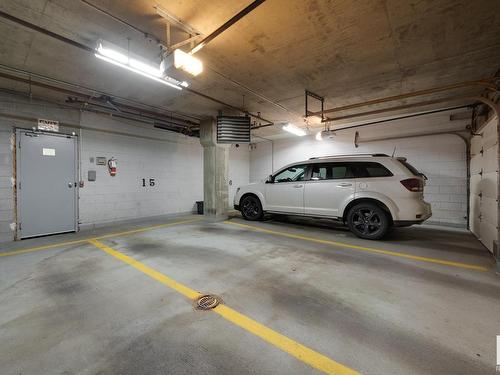 603 12207 Jasper Avenue, Edmonton, AB - Indoor Photo Showing Garage