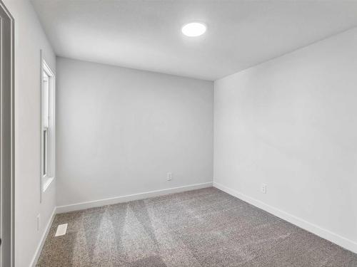 21315 36 Avenue, Edmonton, AB - Indoor Photo Showing Other Room