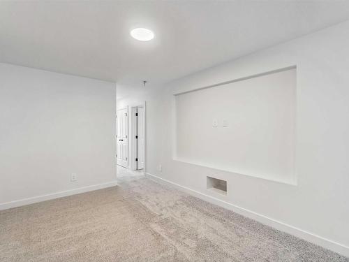 21315 36 Avenue, Edmonton, AB - Indoor Photo Showing Other Room