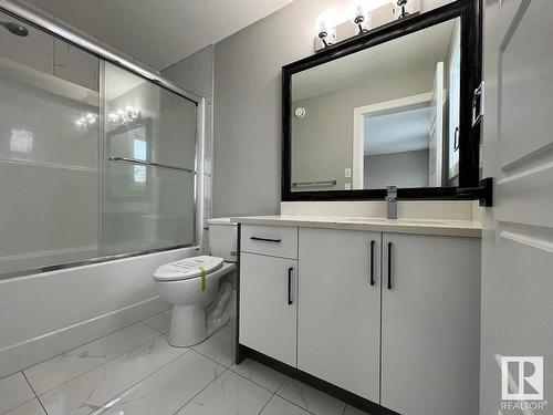 17708 59 Street, Edmonton, AB - Indoor Photo Showing Bathroom