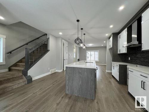 17708 59 Street, Edmonton, AB - Indoor Photo Showing Kitchen With Upgraded Kitchen