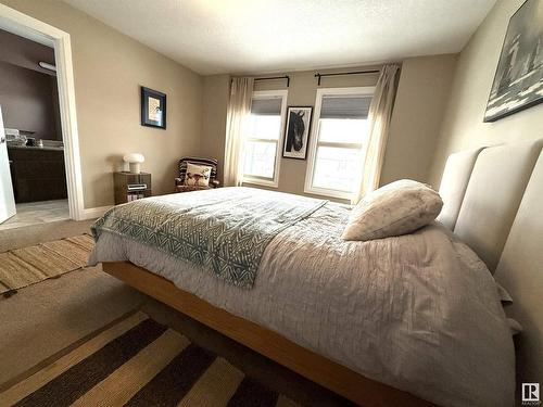 118 Gilmore Way, Spruce Grove, AB - Indoor Photo Showing Bedroom