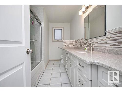 9107 74 Street, Edmonton, AB - Indoor Photo Showing Bathroom