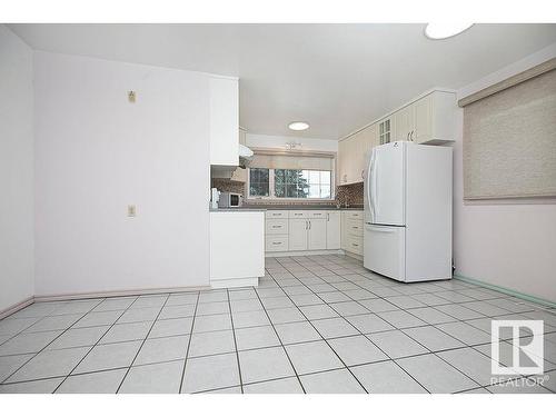 9107 74 Street, Edmonton, AB - Indoor Photo Showing Kitchen