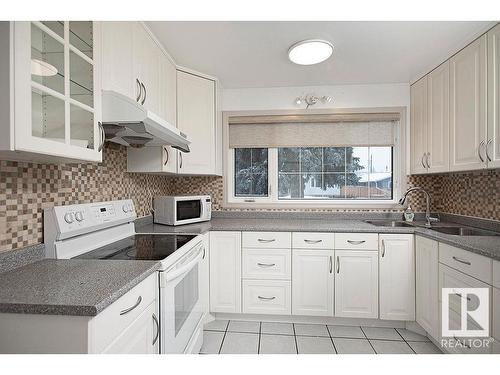 9107 74 Street, Edmonton, AB - Indoor Photo Showing Kitchen