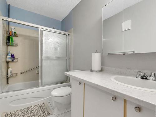 4 13452 Fort Road, Edmonton, AB - Indoor Photo Showing Bathroom