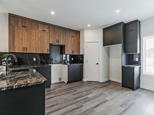 9823 107A Avenue, Morinville, AB - Indoor Photo Showing Kitchen