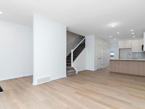 2812 193 Street, Edmonton, AB - Indoor Photo Showing Kitchen