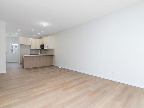 2812 193 Street, Edmonton, AB - Indoor Photo Showing Kitchen