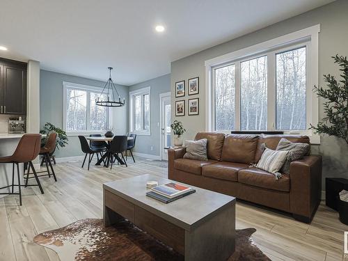 5 54419 Rge Road 14, Rural Lac Ste. Anne County, AB - Indoor Photo Showing Living Room