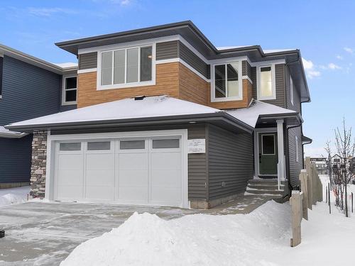 3910 Chrustawka Place, Edmonton, AB - Outdoor