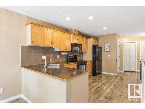 5 Nevis Close, St. Albert, AB - Indoor Photo Showing Kitchen With Double Sink