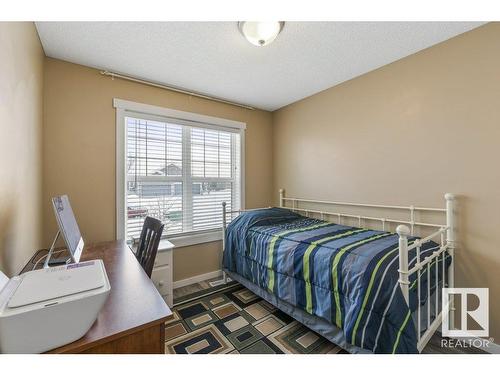 5 Nevis Close, St. Albert, AB - Indoor Photo Showing Bedroom