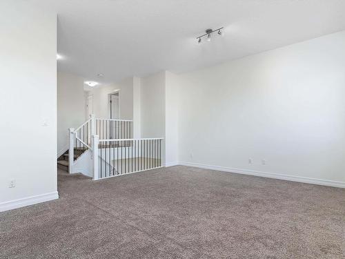 2805 16A Avenue, Edmonton, AB - Indoor Photo Showing Other Room