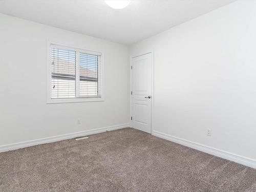 2805 16A Avenue, Edmonton, AB - Indoor Photo Showing Other Room