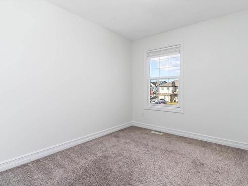 2805 16A Avenue, Edmonton, AB - Indoor Photo Showing Other Room