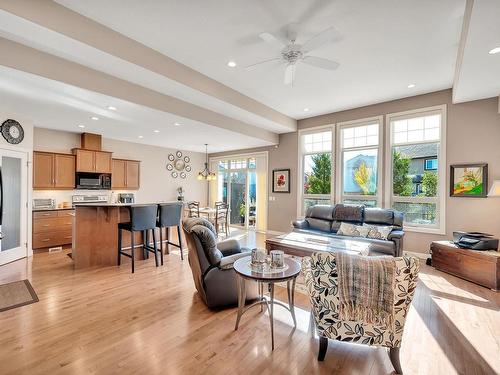 29 841 156 Street, Edmonton, AB - Indoor Photo Showing Living Room