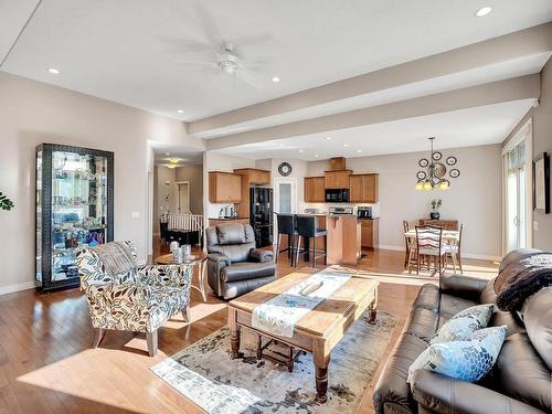 29 841 156 Street, Edmonton, AB - Indoor Photo Showing Living Room