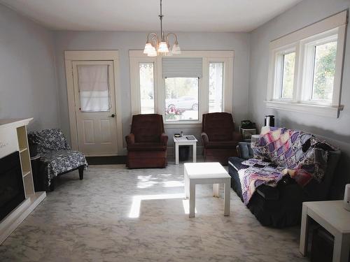 5112 51 Street, Bonnyville Town, AB - Indoor Photo Showing Living Room