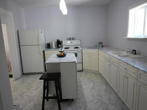 5112 51 Street, Bonnyville Town, AB - Indoor Photo Showing Kitchen