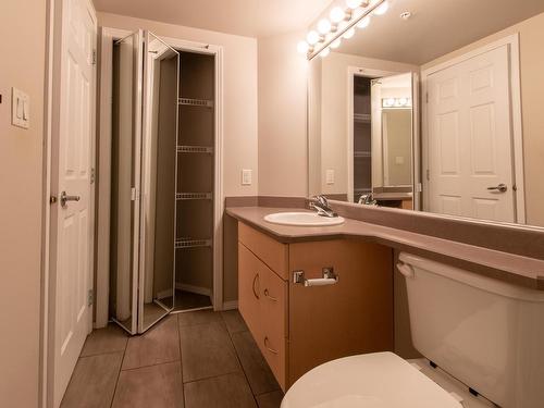 140 9704 174 Street, Edmonton, AB - Indoor Photo Showing Bathroom