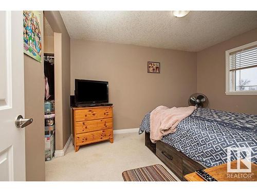 304 5204 52 Avenue, Tofield, AB - Indoor Photo Showing Bedroom