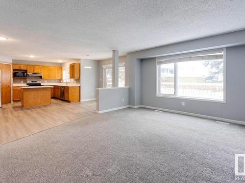 1510 Wellwood Way, Edmonton, AB - Indoor Photo Showing Other Room