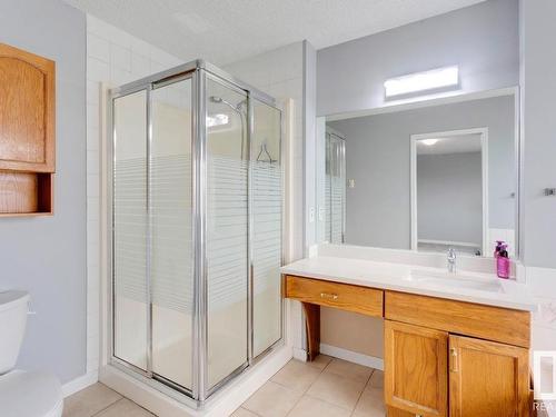 1510 Wellwood Way, Edmonton, AB - Indoor Photo Showing Bathroom