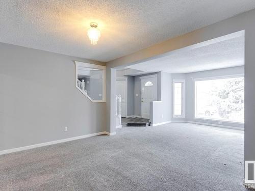 1510 Wellwood Way, Edmonton, AB - Indoor Photo Showing Other Room