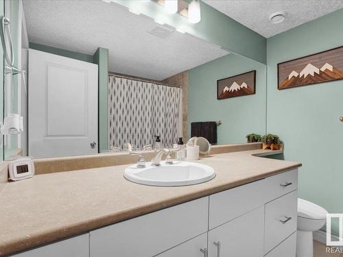 9 Huntington Drive, Spruce Grove, AB - Indoor Photo Showing Bathroom