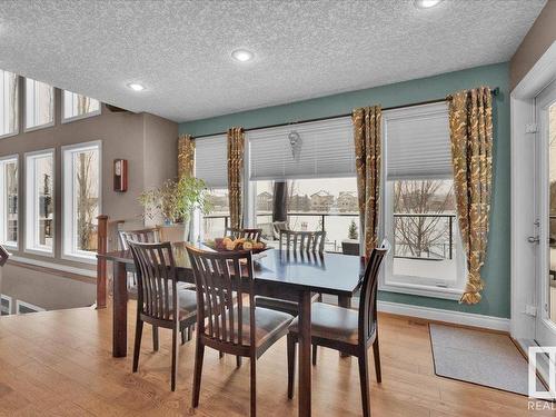 9 Huntington Drive, Spruce Grove, AB - Indoor Photo Showing Dining Room