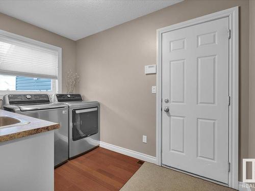 9 Huntington Drive, Spruce Grove, AB - Indoor Photo Showing Laundry Room