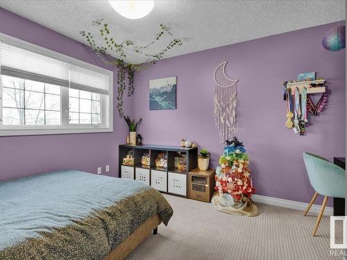 9 Huntington Drive, Spruce Grove, AB - Indoor Photo Showing Bedroom