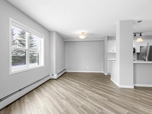 106 636 Mcallister Loop, Edmonton, AB - Indoor Photo Showing Other Room