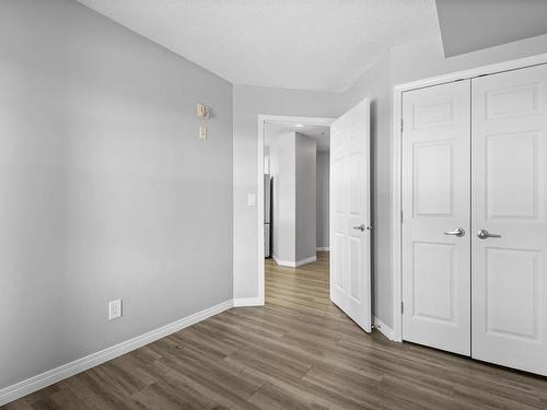 106 636 Mcallister Loop, Edmonton, AB - Indoor Photo Showing Other Room